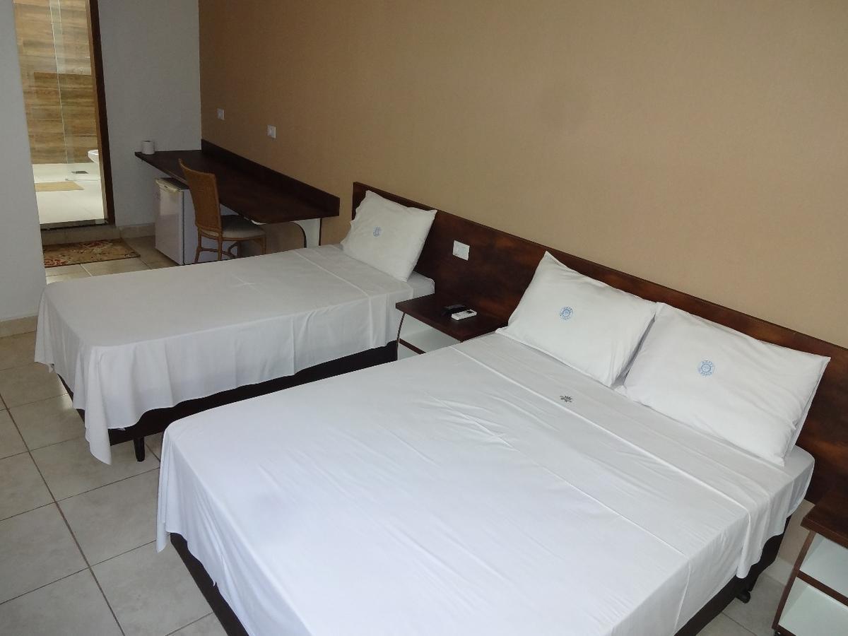 Hotel Monte Carlo Uberlandia Bagian luar foto