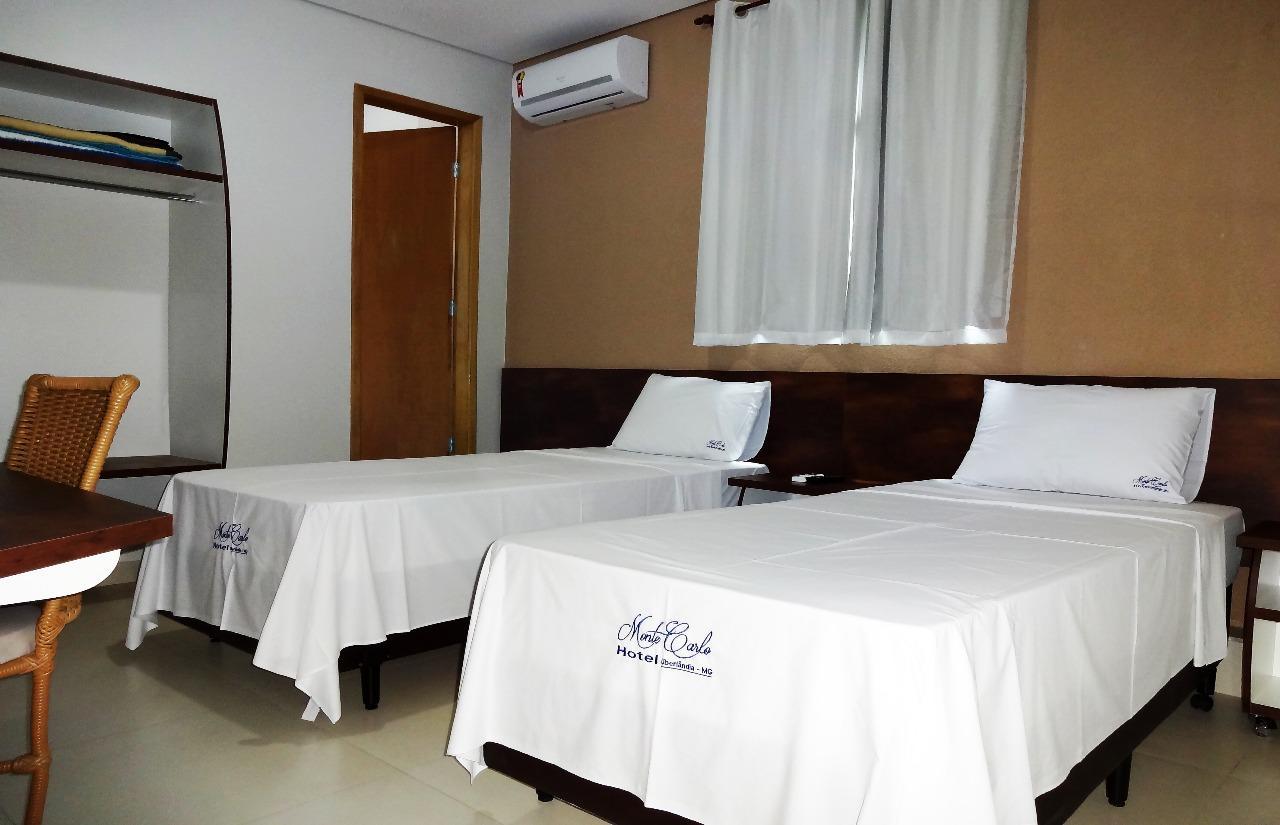 Hotel Monte Carlo Uberlandia Bagian luar foto
