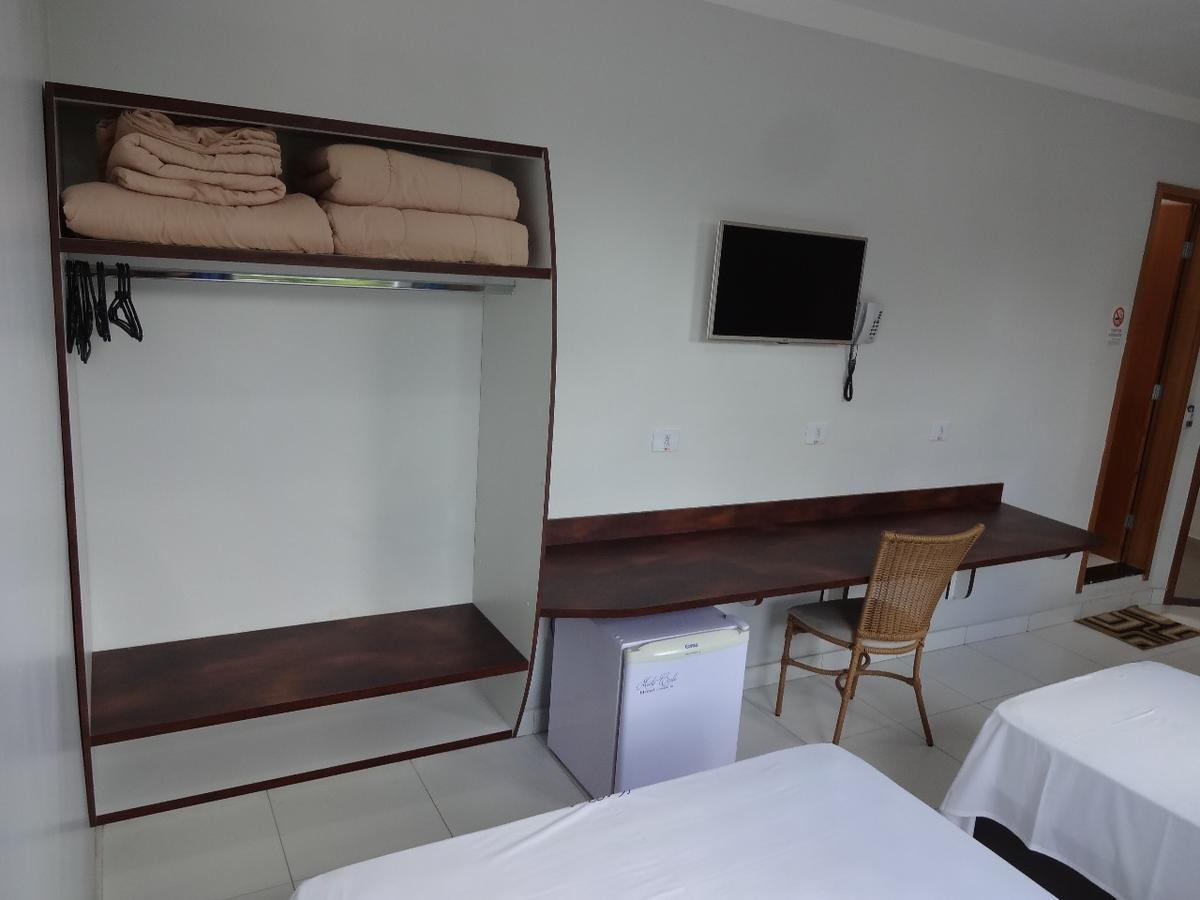 Hotel Monte Carlo Uberlandia Bagian luar foto